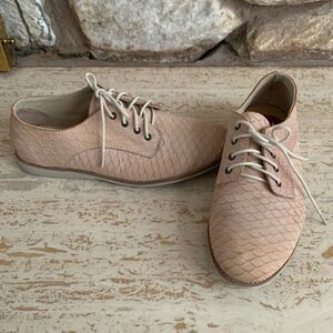 Women’s Rollie derby geo snow pink snake embossed